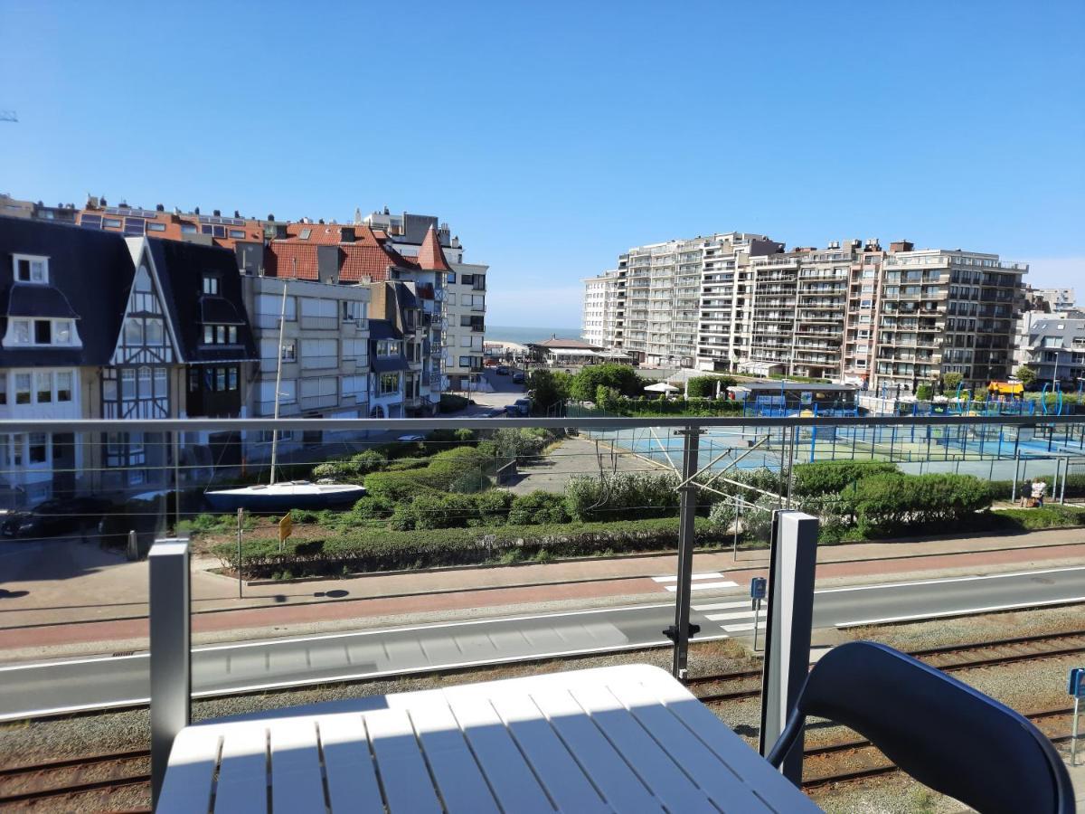 Beachstudio Westende With Sea View Middelkerke Bagian luar foto